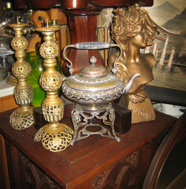 Thompson Antiques Ventura